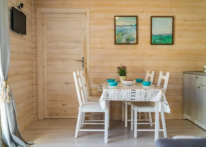 U Polki بيت خشبي Slawoszyno